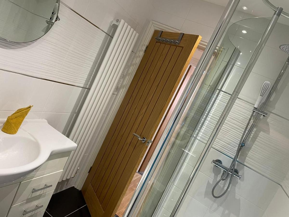 Central Hull Spacious Apartment H3 Kingston upon Hull Exterior photo